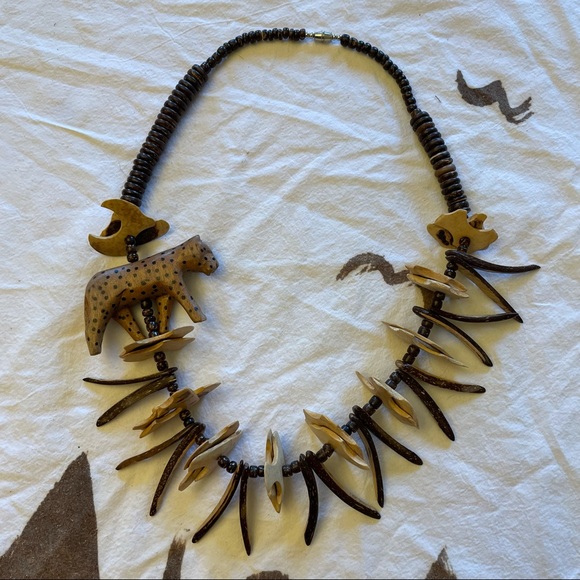 Vintage Wooden Big Cat Leopard/Cheetah Beaded Charm Necklace - Picture 2 of 9